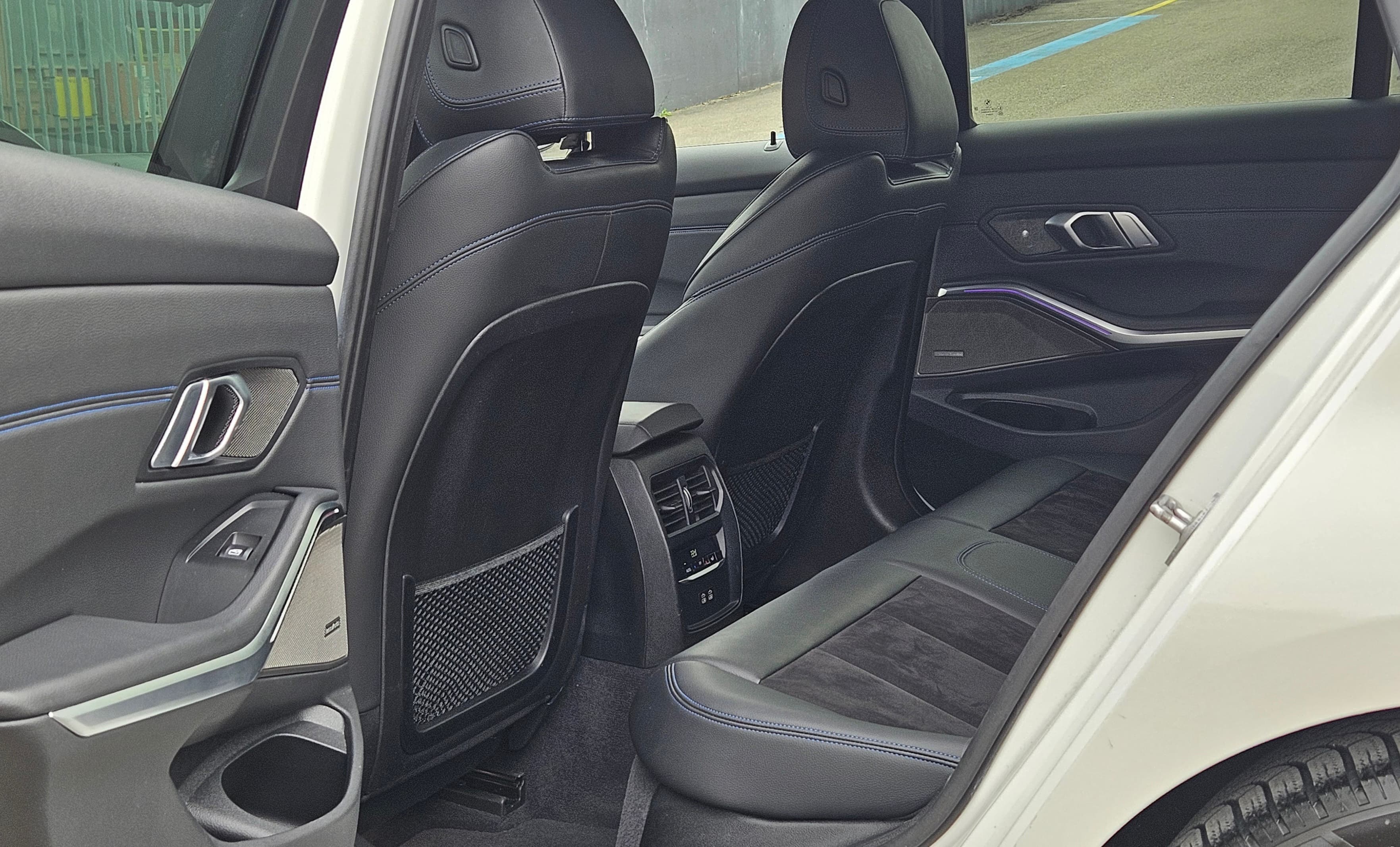 BMW 320i 2021 - View 7