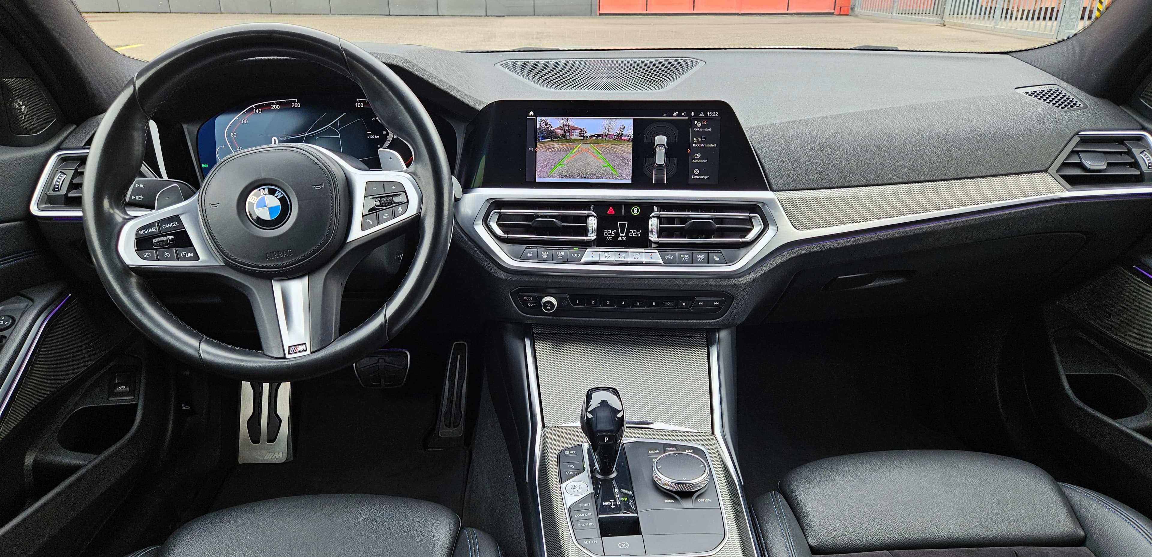 BMW 320i 2021 - View 8